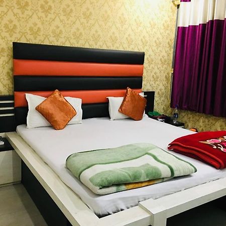 Hotel Natraj Sasaram Экстерьер фото