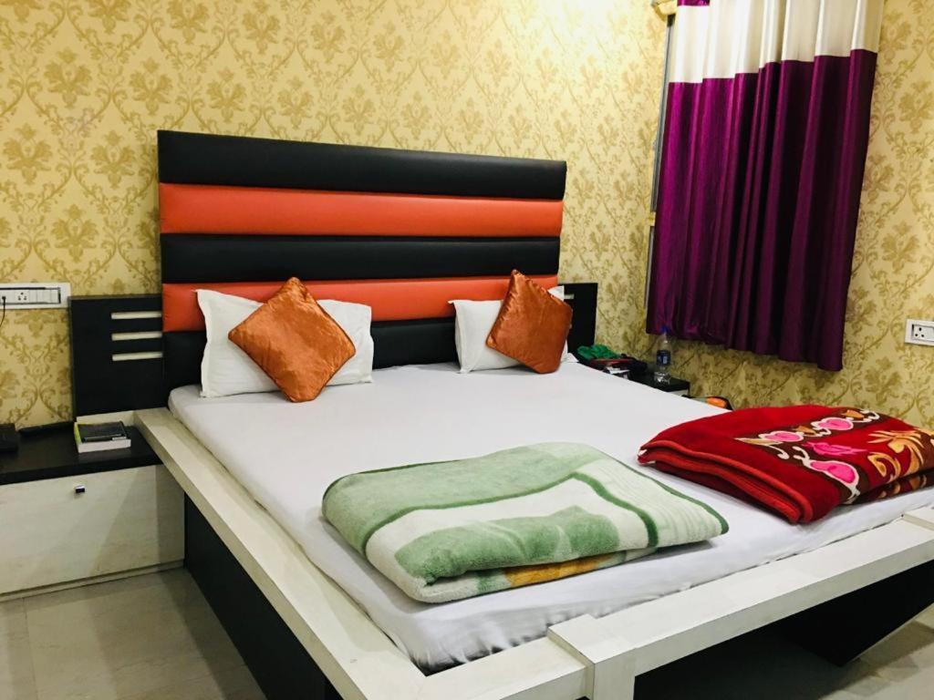 Hotel Natraj Sasaram Экстерьер фото